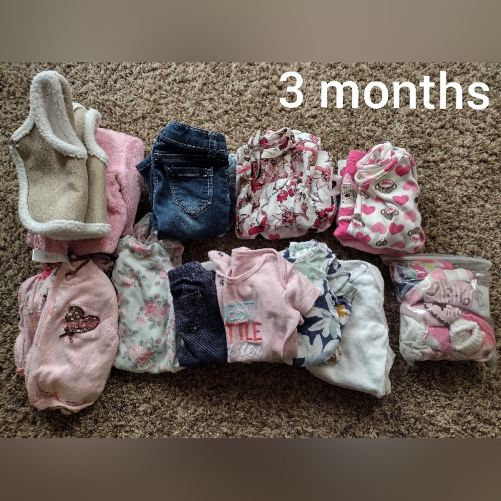3 MOS BABY GIRL CLOTHES BUNDLE